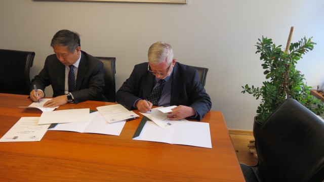 ВУЗФ подписа споразумение за международно сътрудничесто с Пекинския обединен университет