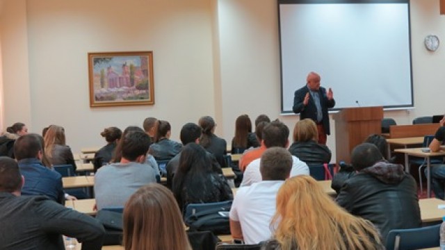 Открита лекция на г-н Антони Радев, управляващ директор на Mckinsey&Co.- България